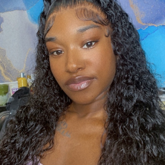 Raw Cambodian Wavy bundles And Frontal - Picture 3 of 3